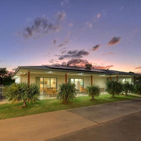 Chinchilla Motor Inn Exterior photo